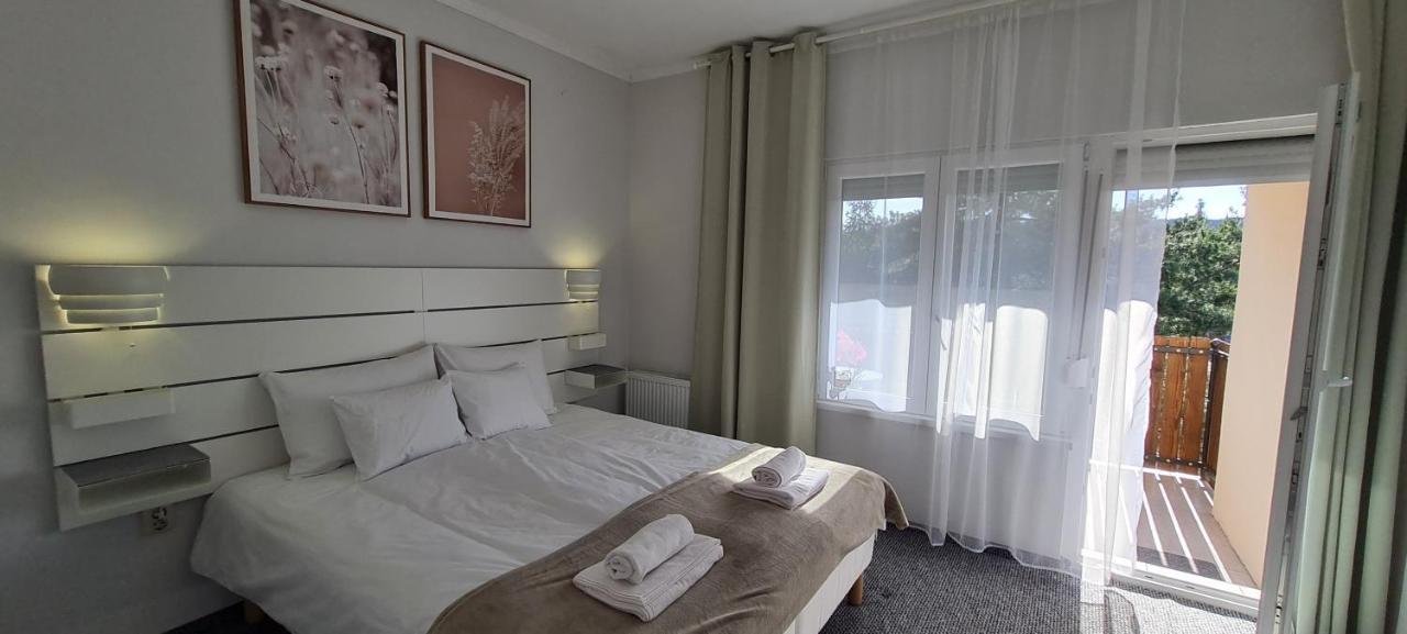 Lugas Apartman Miskolctapolca 2 Haloszoba Dezsa Es Jakuzzi Koezel A Barlangfuerdohoez Εξωτερικό φωτογραφία