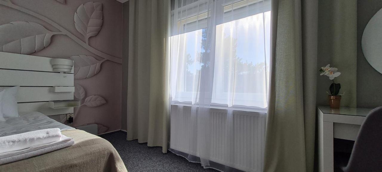 Lugas Apartman Miskolctapolca 2 Haloszoba Dezsa Es Jakuzzi Koezel A Barlangfuerdohoez Εξωτερικό φωτογραφία