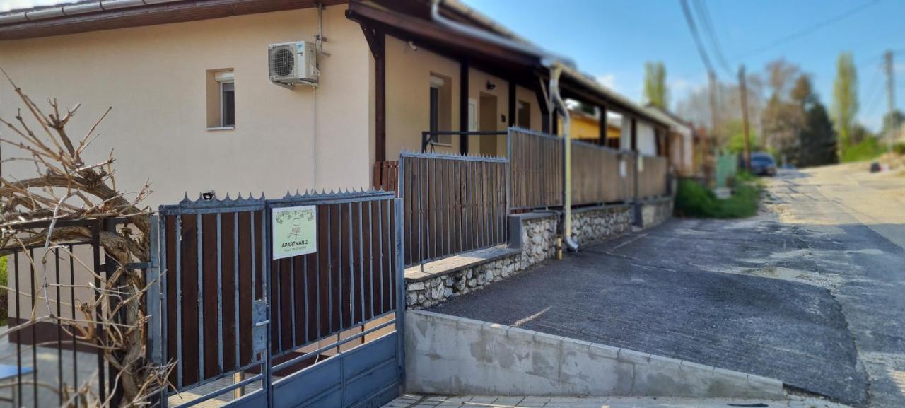 Lugas Apartman Miskolctapolca 2 Haloszoba Dezsa Es Jakuzzi Koezel A Barlangfuerdohoez Εξωτερικό φωτογραφία