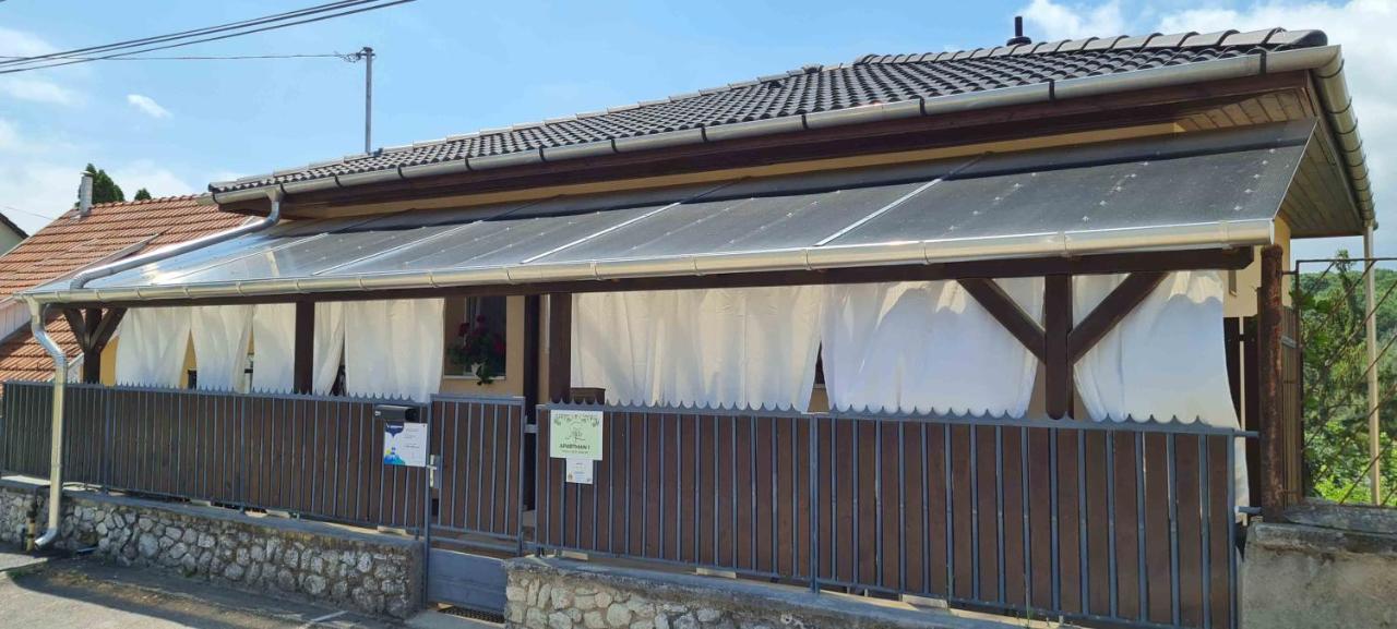 Lugas Apartman Miskolctapolca 2 Haloszoba Dezsa Es Jakuzzi Koezel A Barlangfuerdohoez Εξωτερικό φωτογραφία