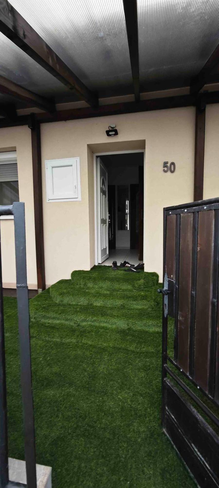 Lugas Apartman Miskolctapolca 2 Haloszoba Dezsa Es Jakuzzi Koezel A Barlangfuerdohoez Εξωτερικό φωτογραφία